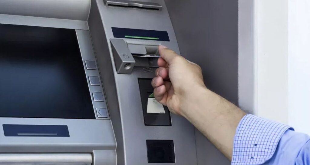 baska atmlerden para cekerken ucret alinmasi yasaklandi dun itibariyle yururluge girdi cS75F7ua