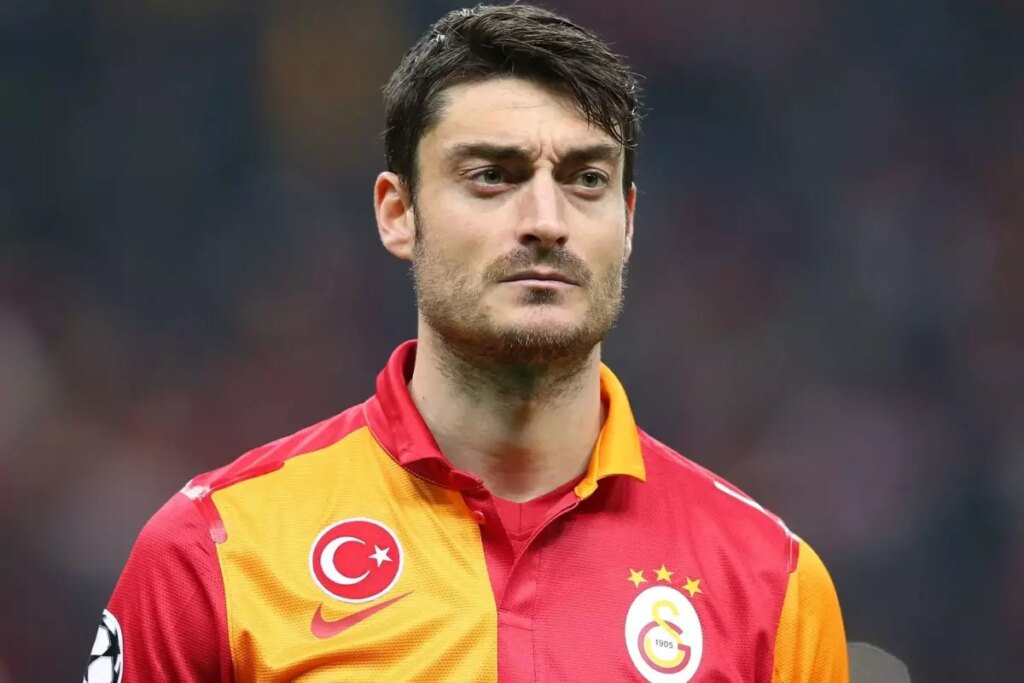 galatasarayin eski yildizi albert riera avrupayi salladi WCD8xlI1