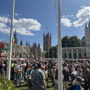 ingilteredeki filistine destek gosterilerine katilan yuzlerce kisi gozaltina alindi w2Tm9Ac2