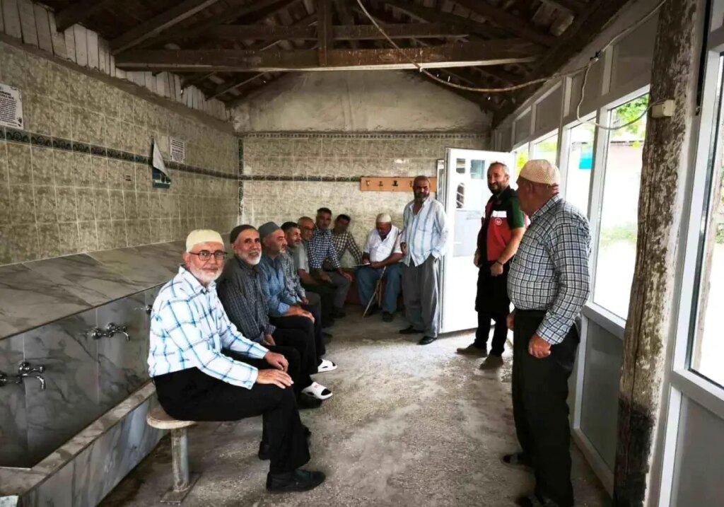 kutahyada ciftcilere bilgilendirme toplantisi 8lNgKkWd