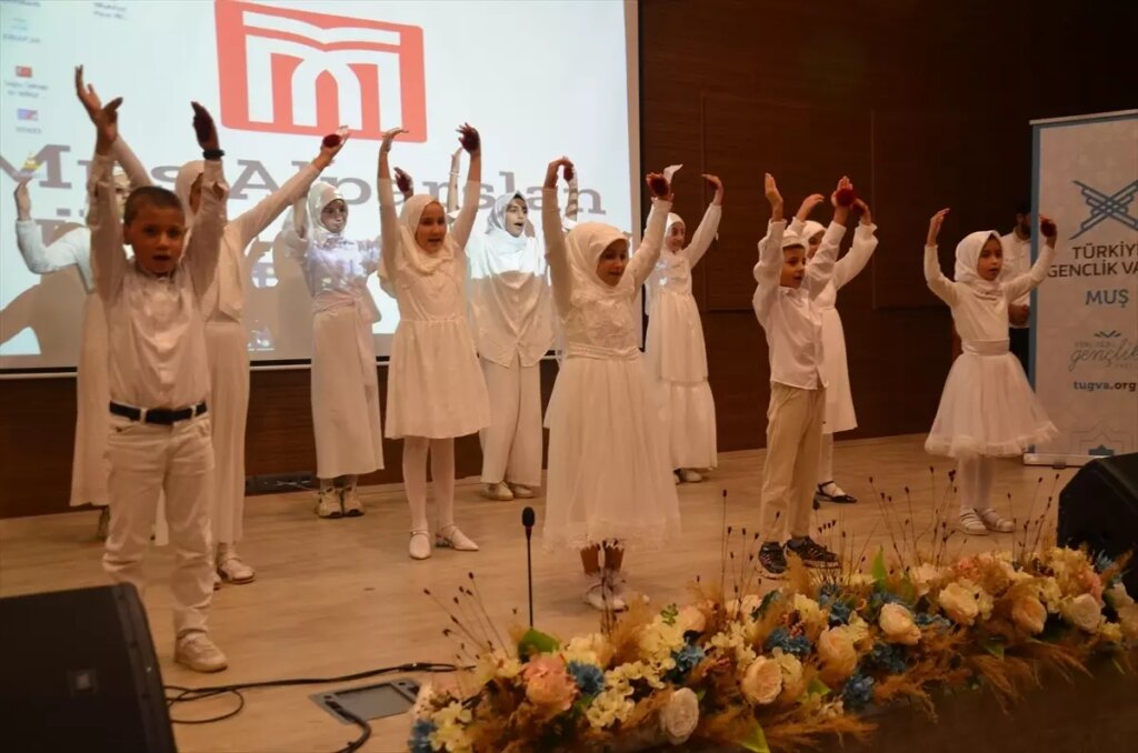 tugva yaz okulu kapanis programi na2GVPqX