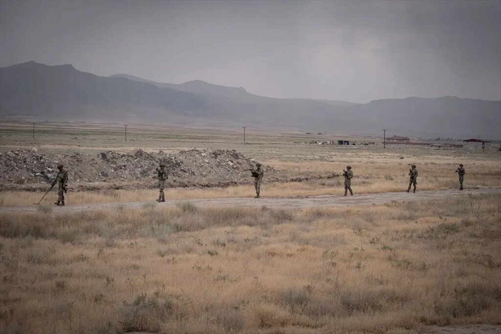 turkiye iran sinirinda yuksek teknolojik guvenlik QlRM9XgE