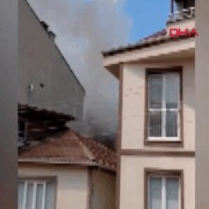 yikimina baslanan 6 katli binanin bahcesinde felaket OgY2j14m