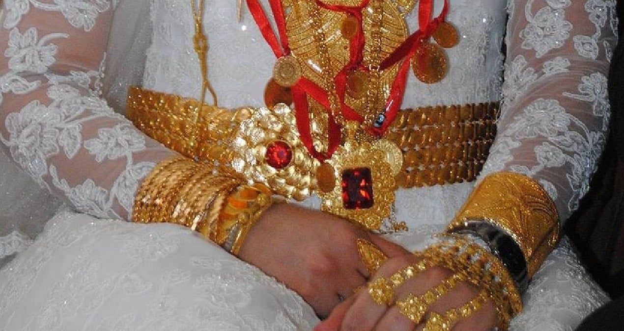 altini solladi dugunlerin yeni gozdesi oldu 8 ayda rekor kirdi PuILQ8HU