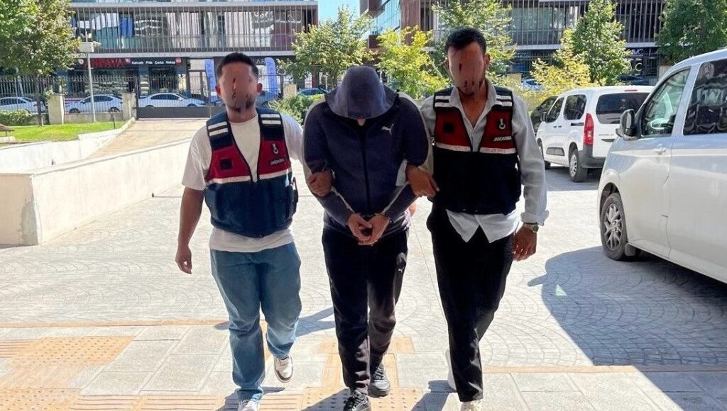 hirsizlik sucundan araniyordu samsunda yakalandi kmxhpvXC