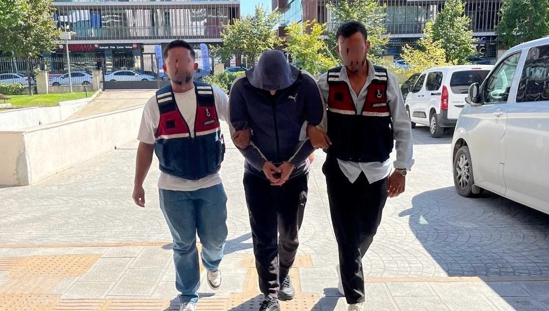 hirsizlik sucundan araniyordu samsunda yakalandi kmxhpvXC