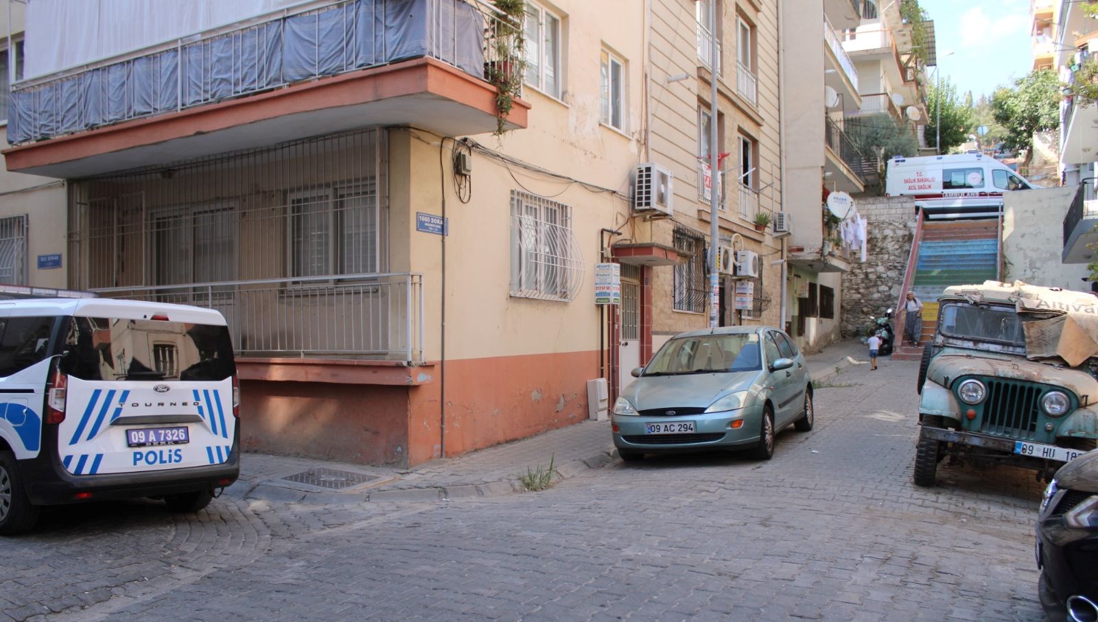 kapinin onune koyulan cop ekipleri harekete gecirdi rPK1wRhs