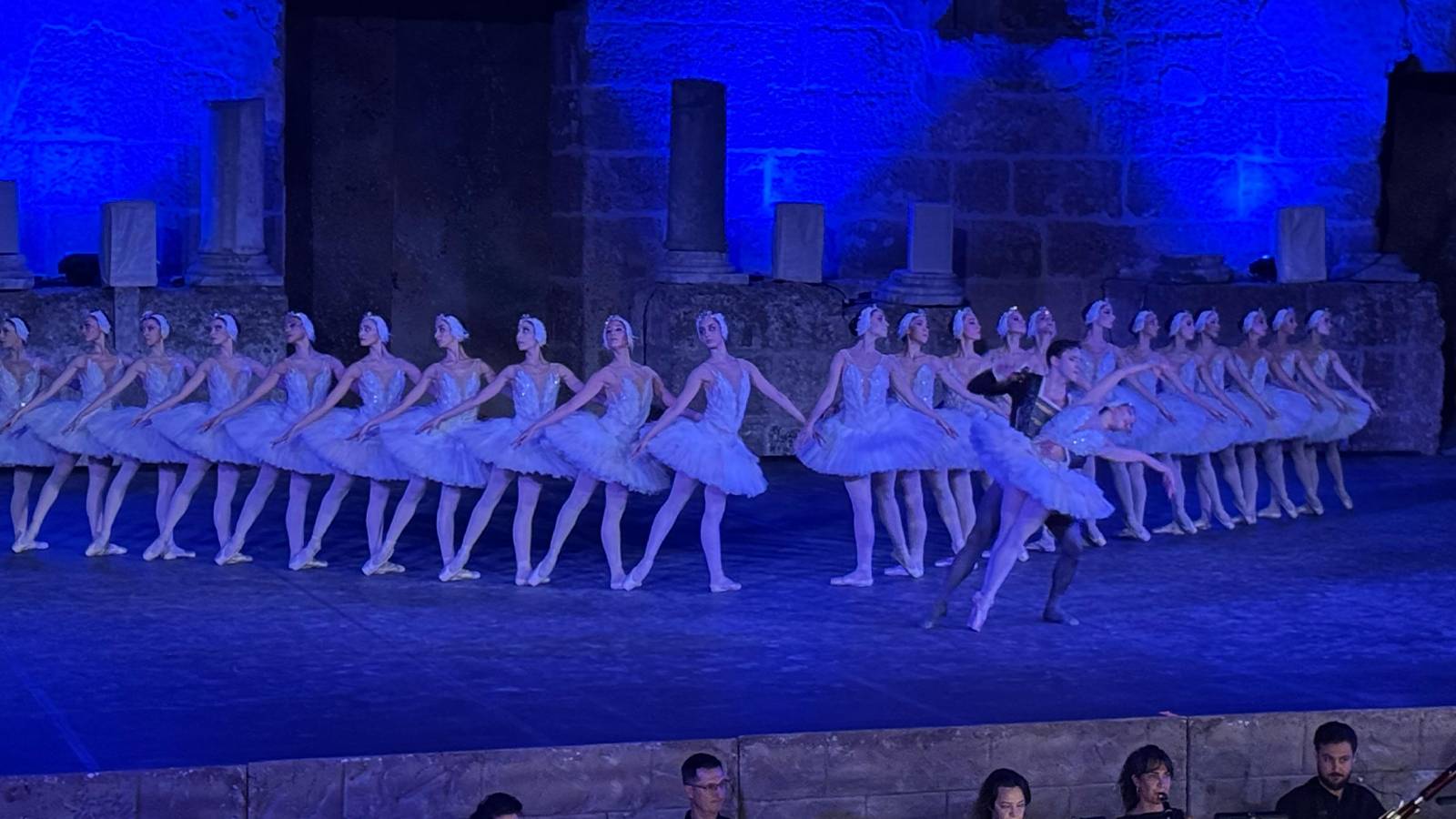 kugu golu balesi aspendos antik tiyatrosuda sahnelendi z5XCvRAf