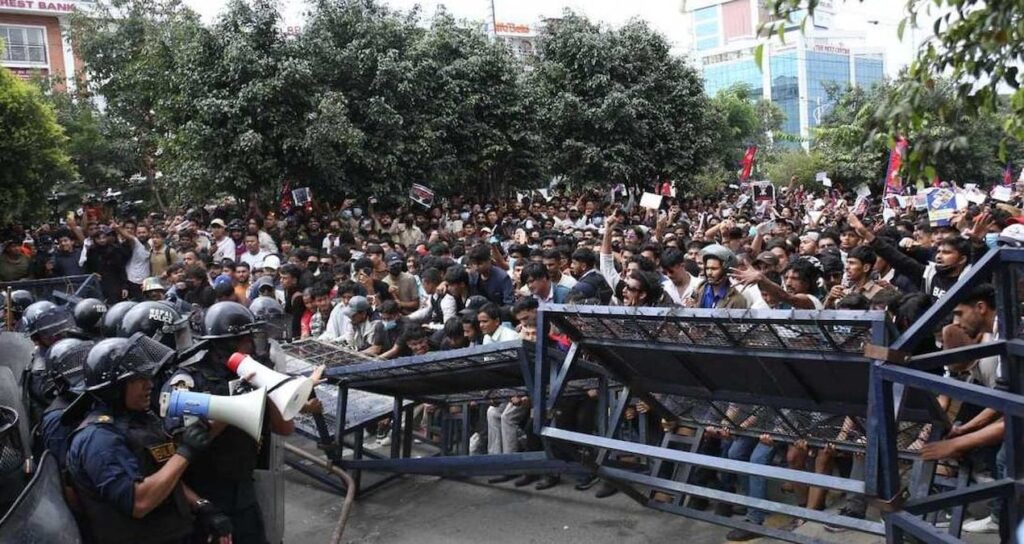 nepalda sosyal medya yasaklaninca halk sokaga dokuldu 14 kisi oldu kPJHSTTB