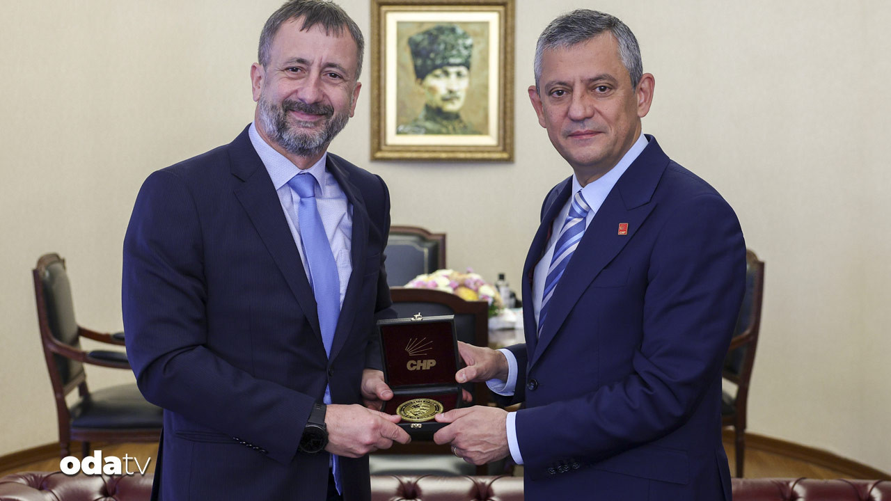 ozelden diplomasi trafigi AUdPEseF