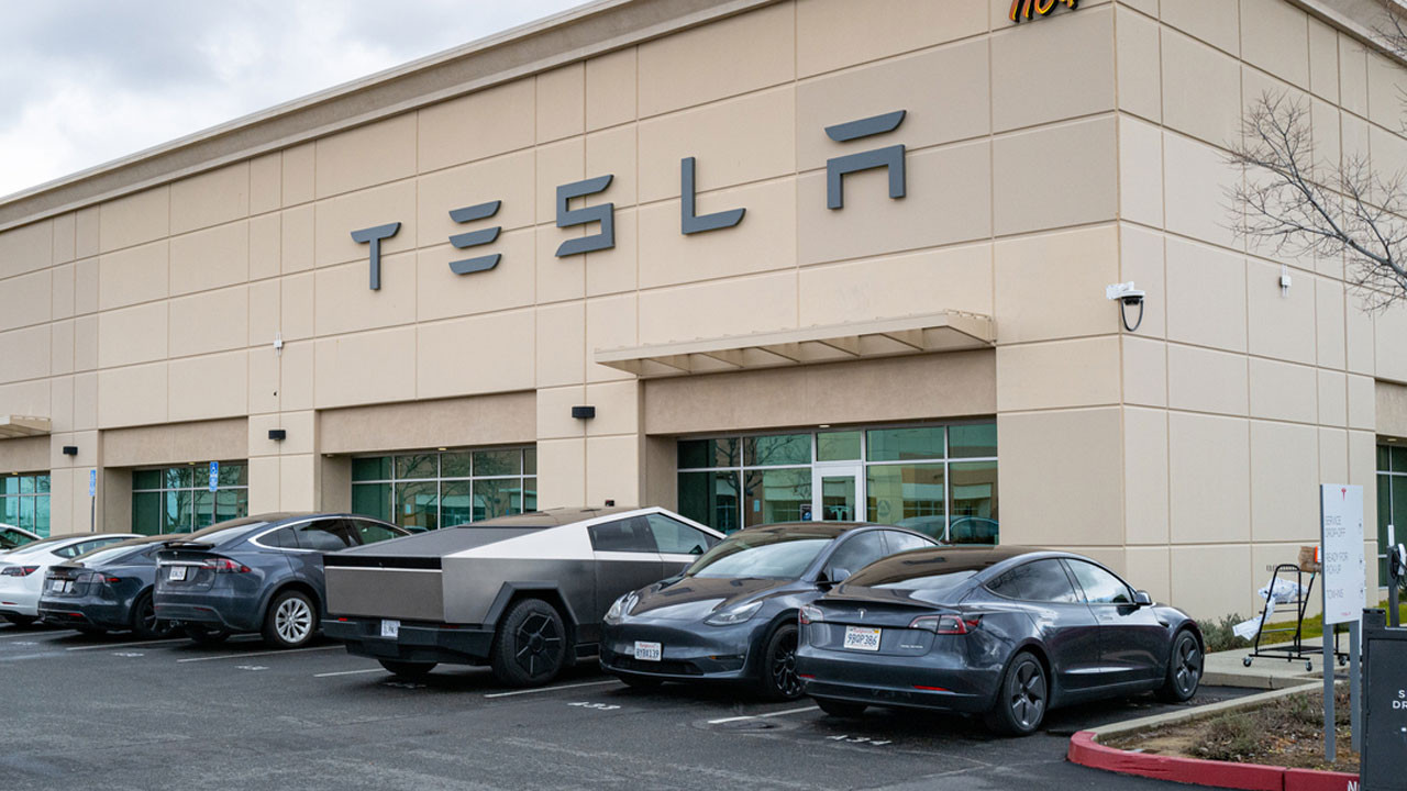 rakipler teslayi zorluyor abd pazar payi 8 yilinendusugunde urwundGe