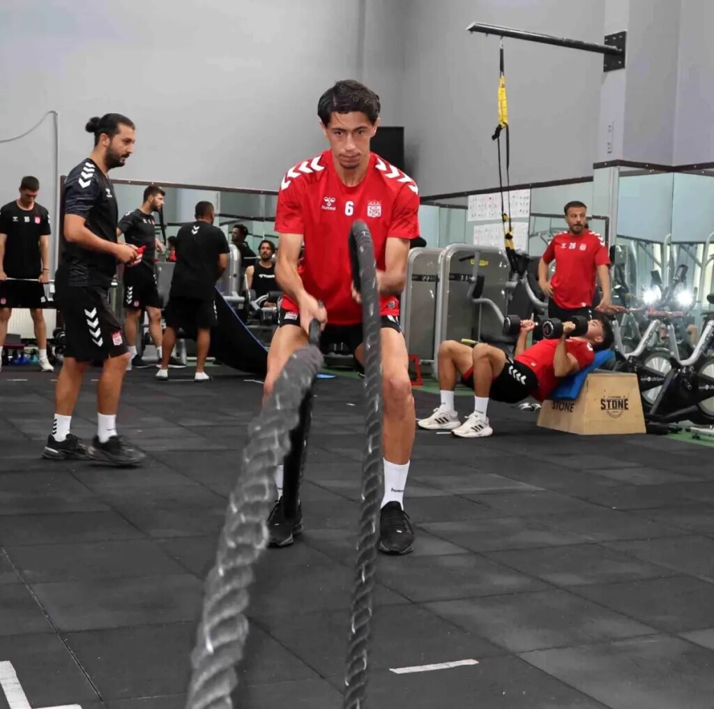 sivasspor sariyer macina hazirlaniyor b5cXbBb5