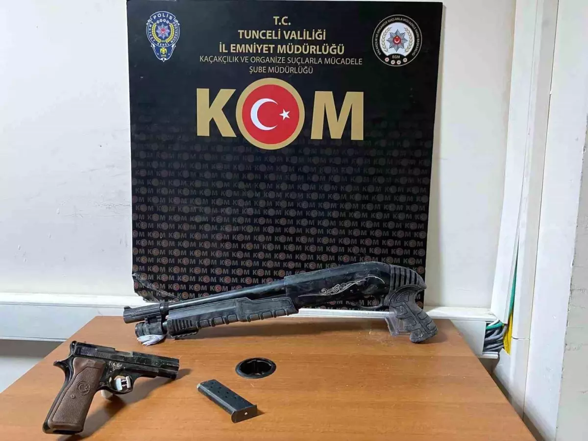 tuncelide santiye alaninda silah ve uyusturucu ele gecirildi xwulGp9q