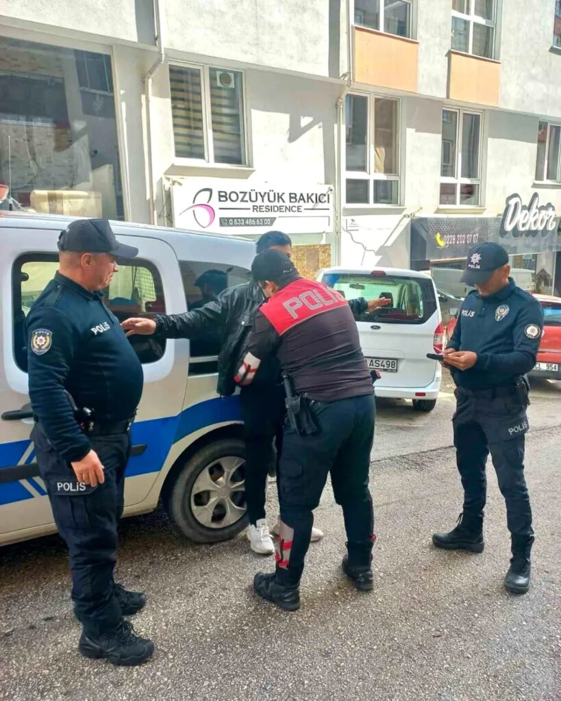 bilecikte huzur operasyonu suruyor Uq4wICRI