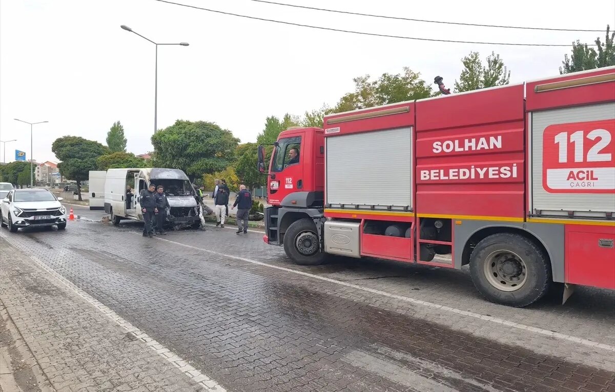 bingolde panelvan alev aldi 3FK8d3bK.jpg