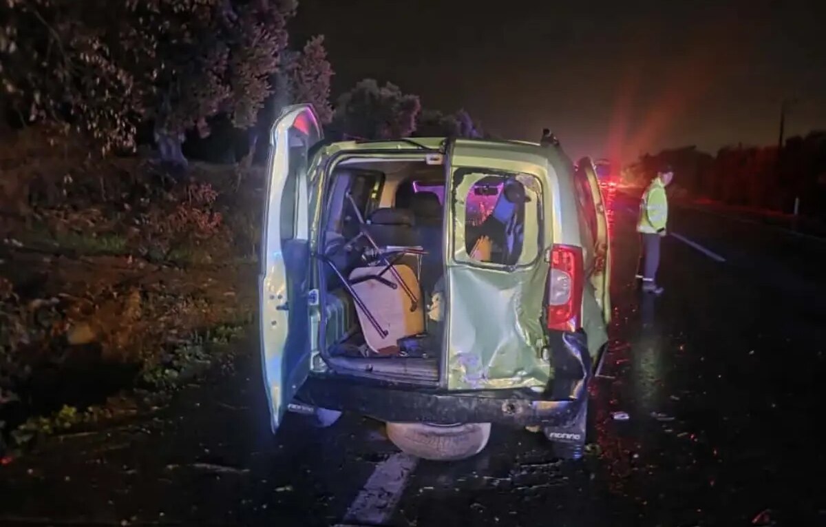 bursada yagmur sonrasi trafik kazasi surucu hayatini kaybetti p8jyWFrK.jpg