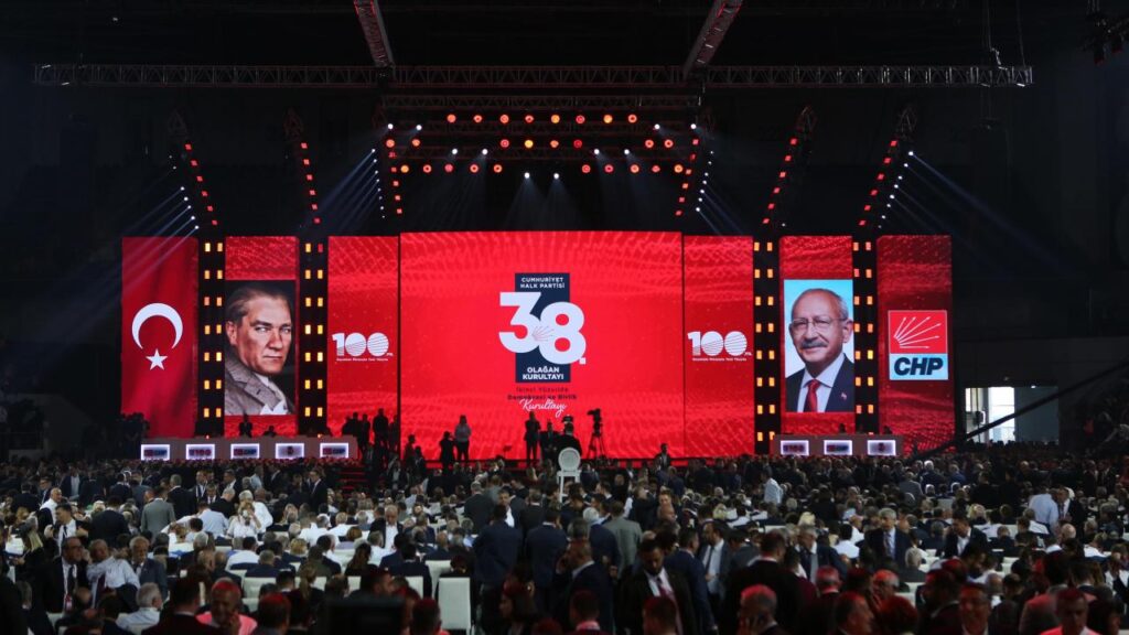 chp kurultayinin konaklamasi bile rusvet parasiyla odenmis DKJ5SJcv.jpg