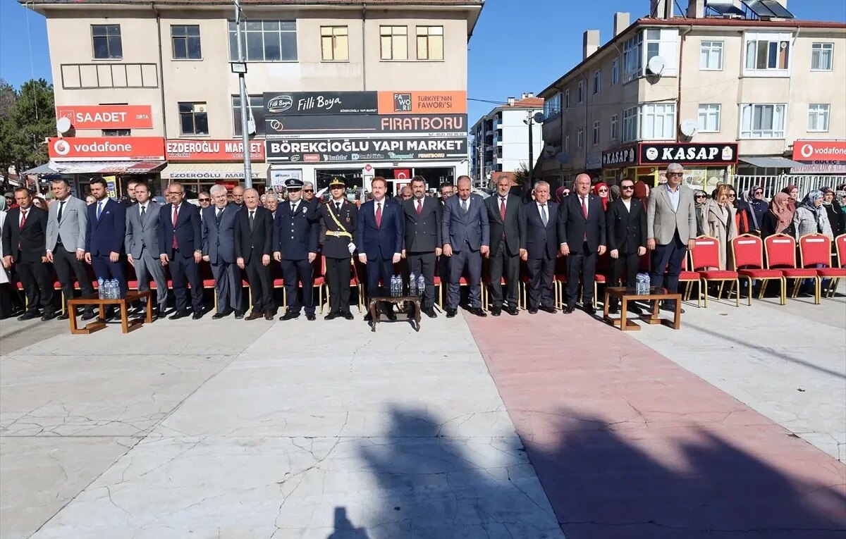 cumhuriyet bayrami ortada coskuyla kutlandi 88JwMKER.jpg