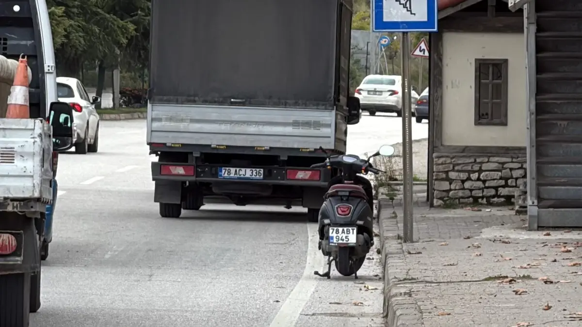 kaza kurbani hilal kahreman topraga verildi SAY2MgsE.jpg