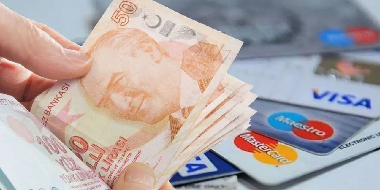 kredi karti faizleri dusuruldu J8C82lIF