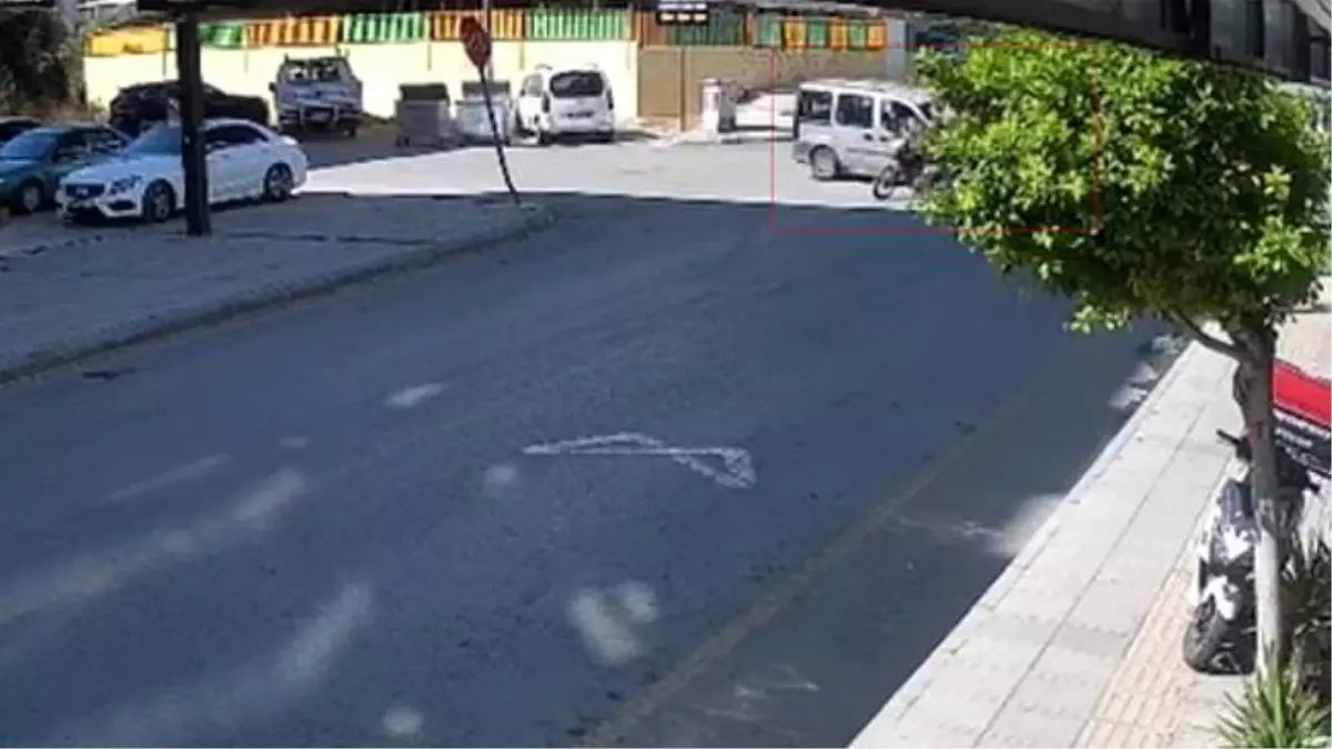 mersinde motosiklet kazasi 2si cocuk 4 yarali mQA6P668.jpg