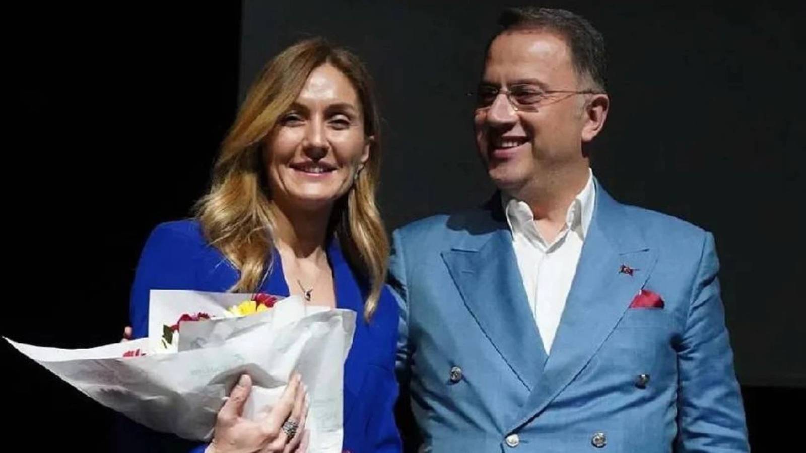 murat calik hayat arkadasim zehra ile evlilik yil donumumuz 207 gundur ayri dusmus olsak da kalbim her an sizinle seninle ve evlatlarimizla 3SjdtSxW