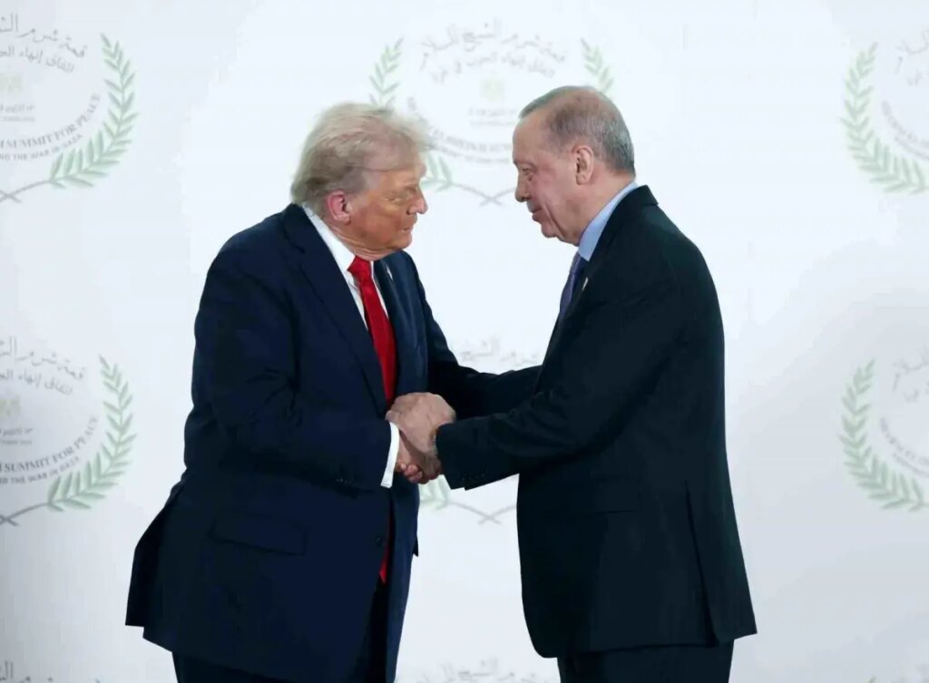 trump gazze baris zirvesinde liderlerle bir araya geldi PY5fijY4.jpg