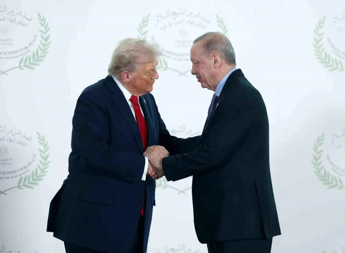 trump gazze baris zirvesinde liderlerle bir araya geldi PY5fijY4.jpg