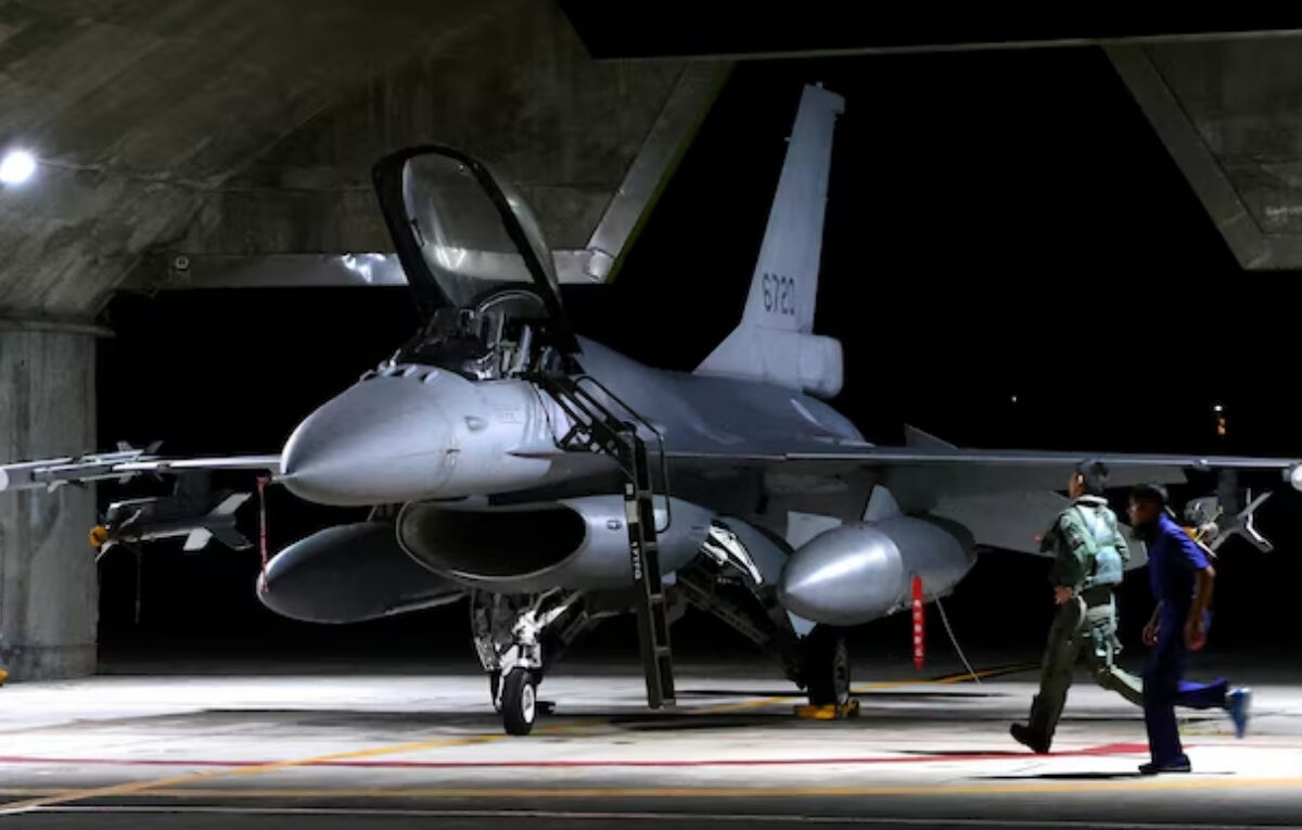 abd savunma bakanligi tayvana teslim edilecek f16v ucaklarin uretimini hizlandirmak icin fazla mesai yaptigini duyurdu OCRcgwv8.jpg