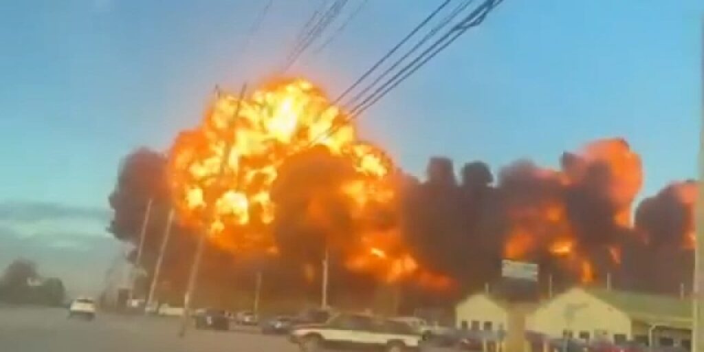 dehset goruntuleri ortaya cikti abdde dusen kargo ucagi alev alev yandi 7YDut1RP.jpg