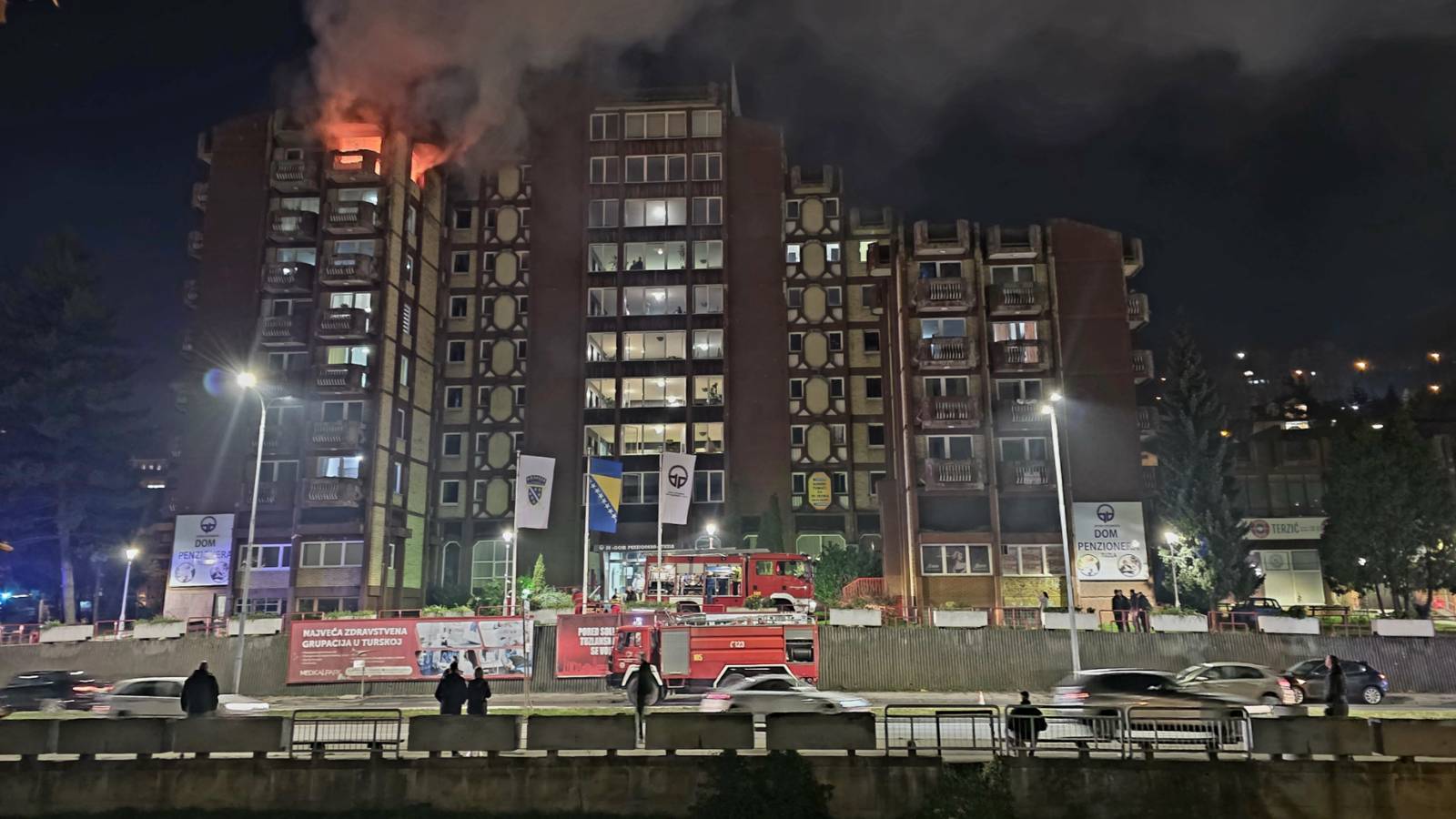 huzurevinde yangin felaketi 10 kisi hayatini kaybetti 20 kisi yaralandi 1c6PSFlM.png