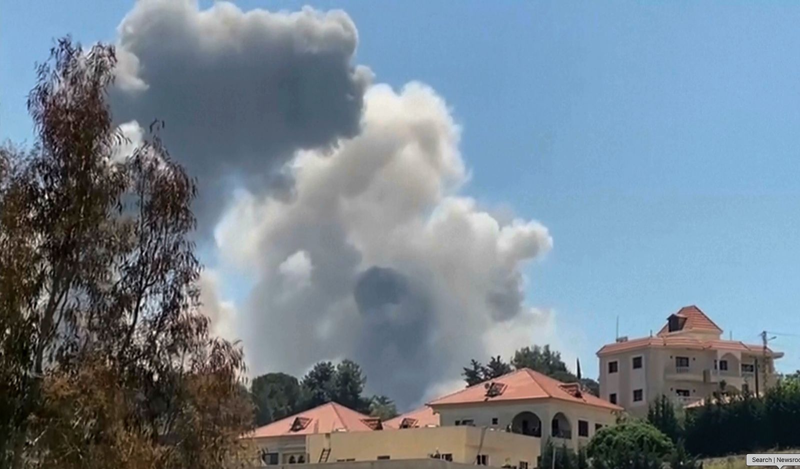 İsrail Lübnan’da Filistin mülteci kampını vurdu: En az 11 ölü