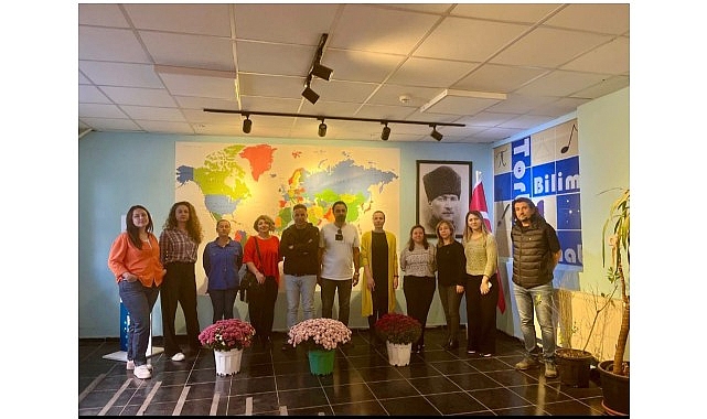 izmirde harezmi egitim modeli ogretmen egitimleri basladi 8ZJkGdzJ.jpg