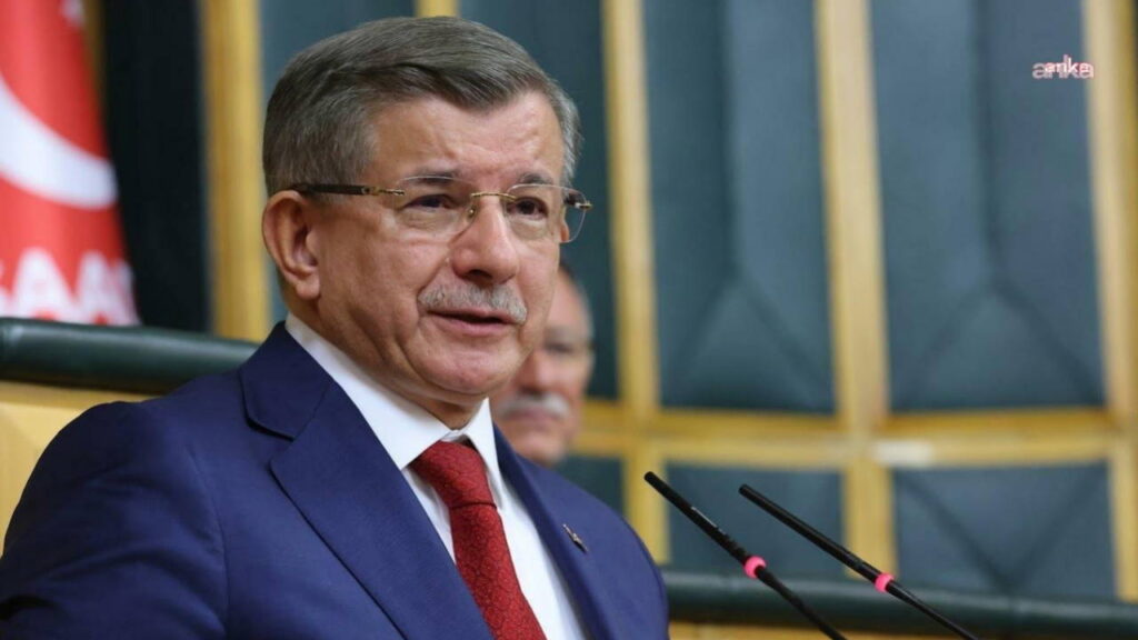 ahmet-davutoglundan-akpli-cumhurbaskani-erdogana-tom-barracka-once-cehaletini-sonra-da-washington-yolunu-gosterin-Zz7EcXlK