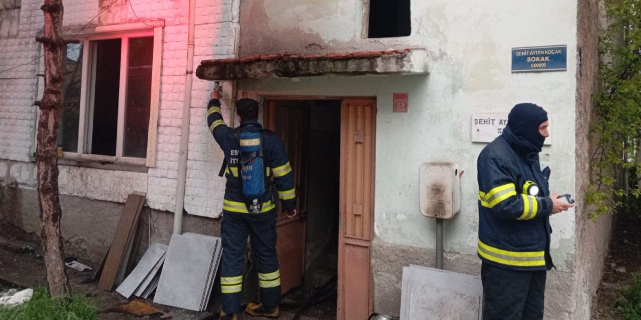 98 Yaşındaki Kadın, Ev Yangınında Hayatını Kaybetti