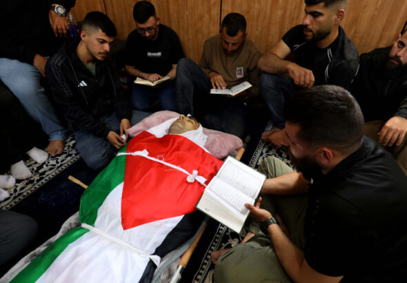 israil-ordusu-bati-seriada-kampa-baskin-duzenledi-1-filistinli-hayatini-kaybetti-e6ZfXTT6