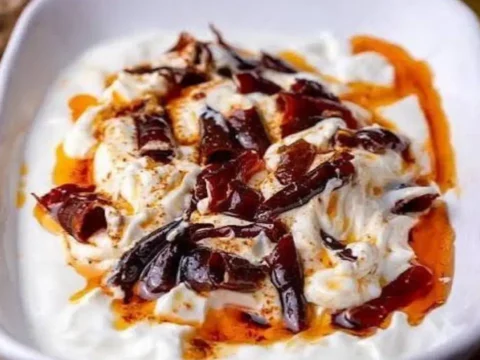 Yogurt ve aci biberin mukemmel uyumu atom meze tarifi zH2LNRcY